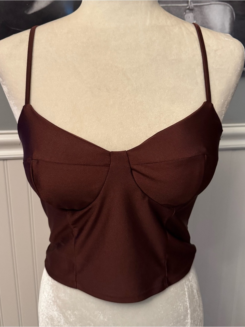 Popular 21 Satiny Corset Style Spaghetti Strap Crop Top Size Large